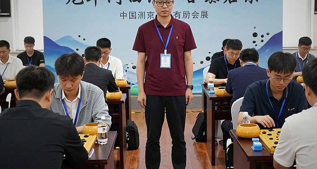 MOVE Cup ở Barcelona và 2715 Elo ở Budva: khi tiêu đề tách khỏi thân bài