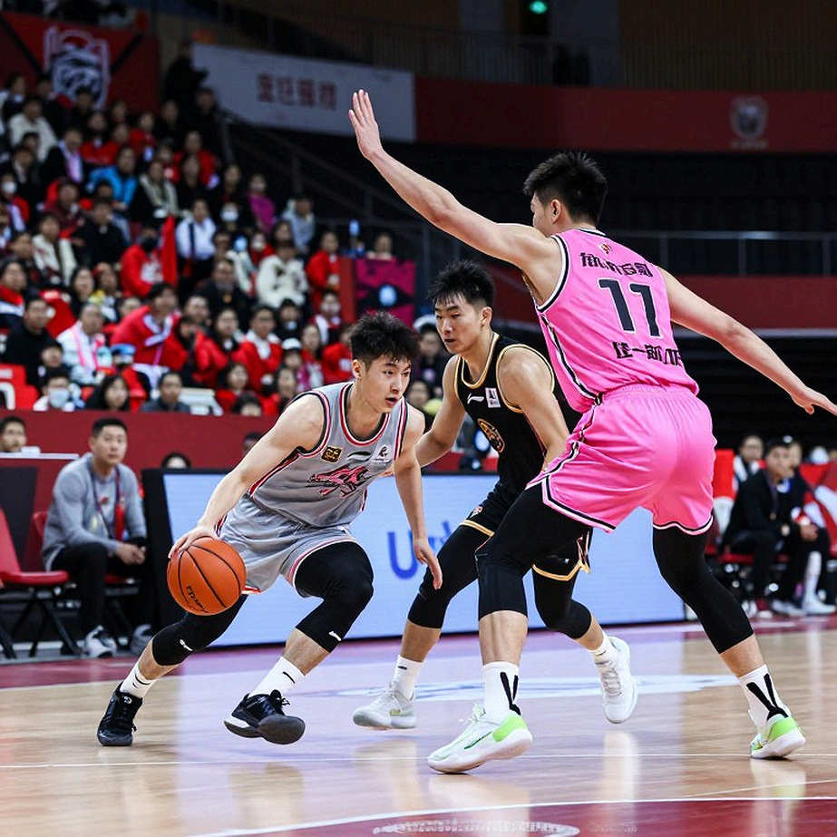 Điều khoản nhỏ, domino lớn: bản hợp đồng 9 năm đã viết lại thị trường NBA Điều khoản nhỏ, domino lớn: bản hợp đồng 9 năm đã viết lại thị trường NBA
