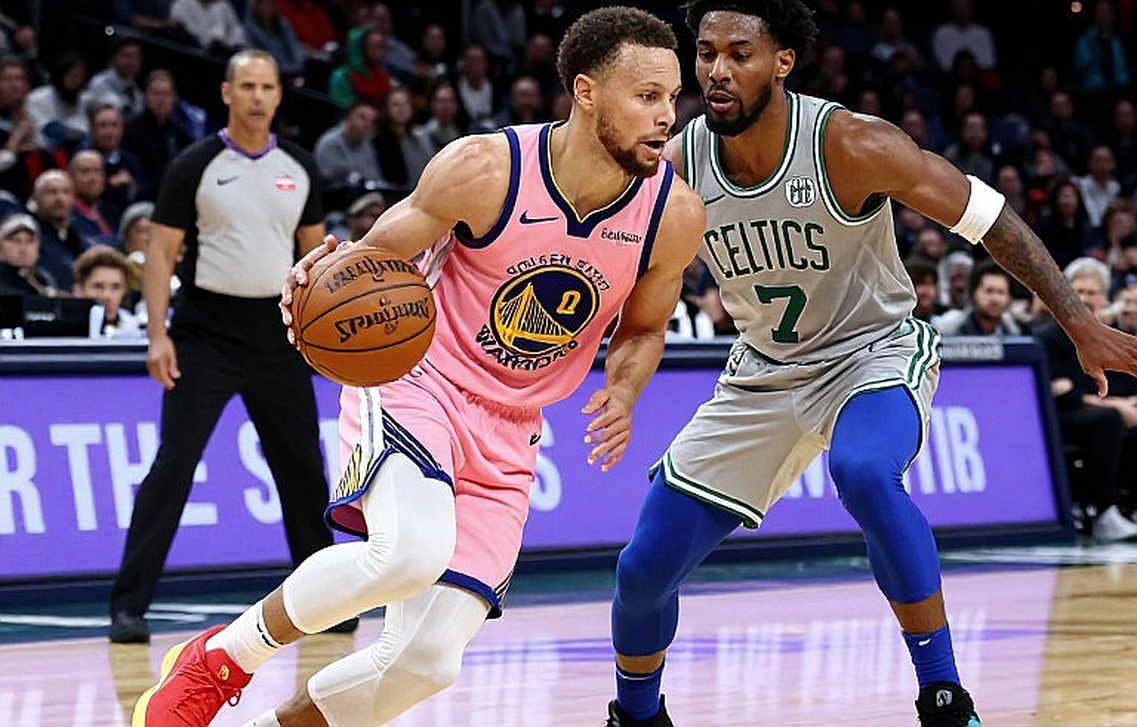Điều khoản nhỏ, domino lớn: bản hợp đồng 9 năm đã viết lại thị trường NBA Điều khoản nhỏ, domino lớn: bản hợp đồng 9 năm đã viết lại thị trường NBA
