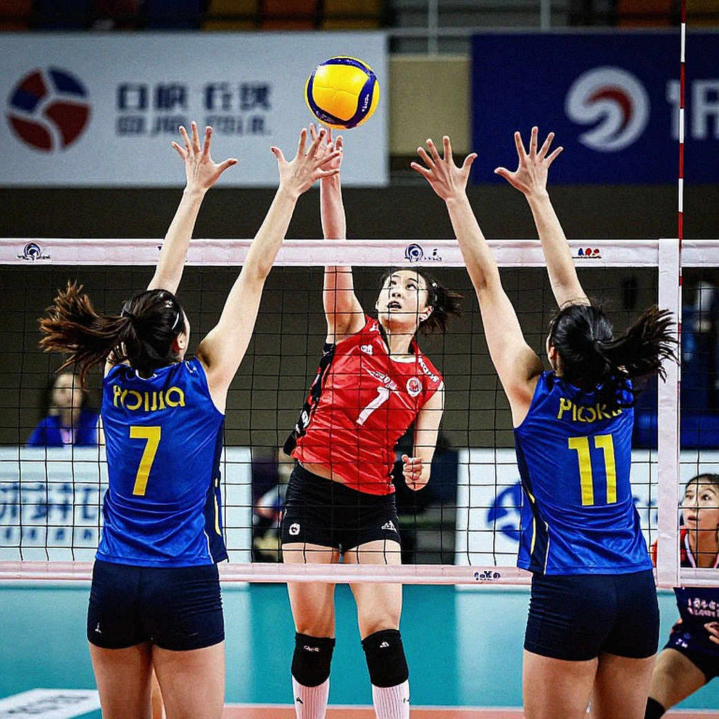 U23 Thái Lan và U23 Hong Kong: Tấm vé tứ kết nằm sau khoảng trống không chịu đóng lại
