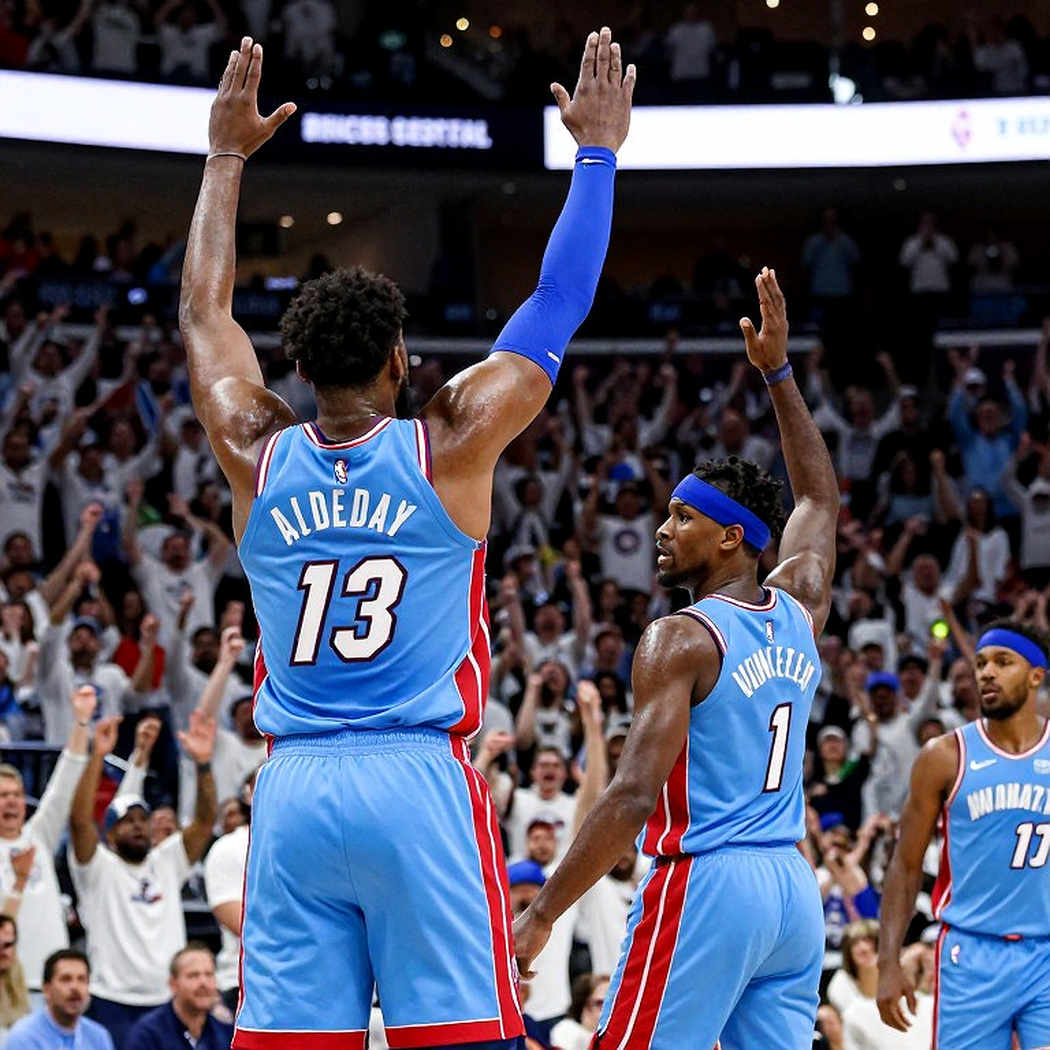 Kawhi Leonard trở lại Toronto: Canh bạc 700.000 USD và 5 lượt chọn draft mà NBA chưa từng chứng kiến