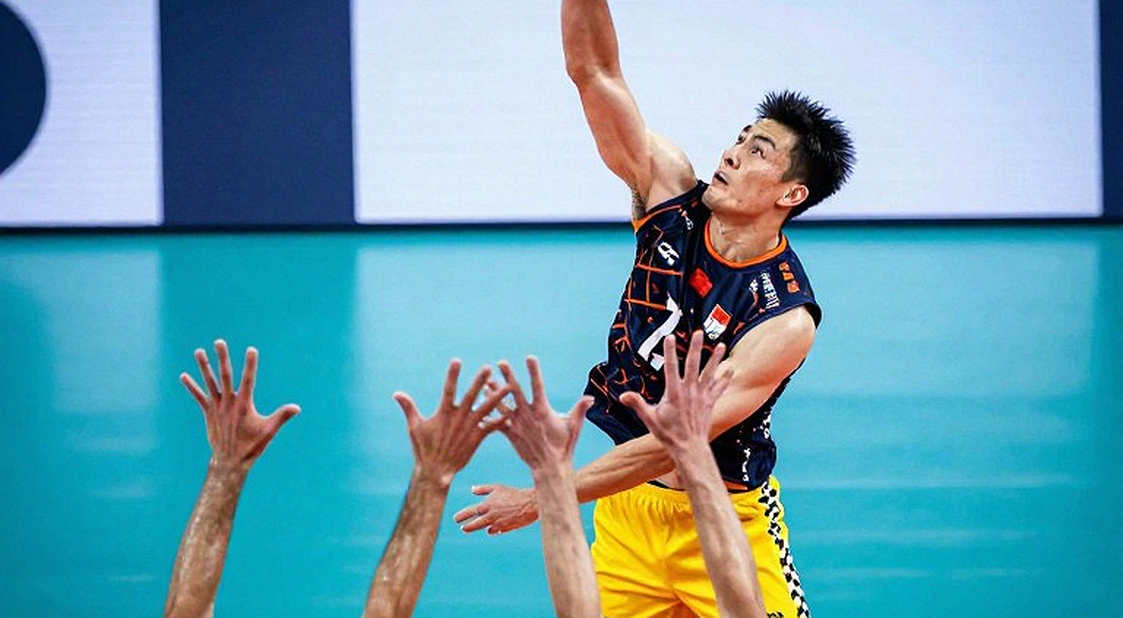 Ba set cách biệt hai điểm: Suhl vô địch Supercup Đức và bài toán mang tên cuộc chia tay