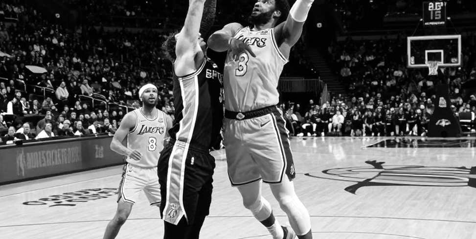 Bronny James trước Giáng sinh lịch sử: Khi dữ liệu, không phải cái họ, định hình vai trò