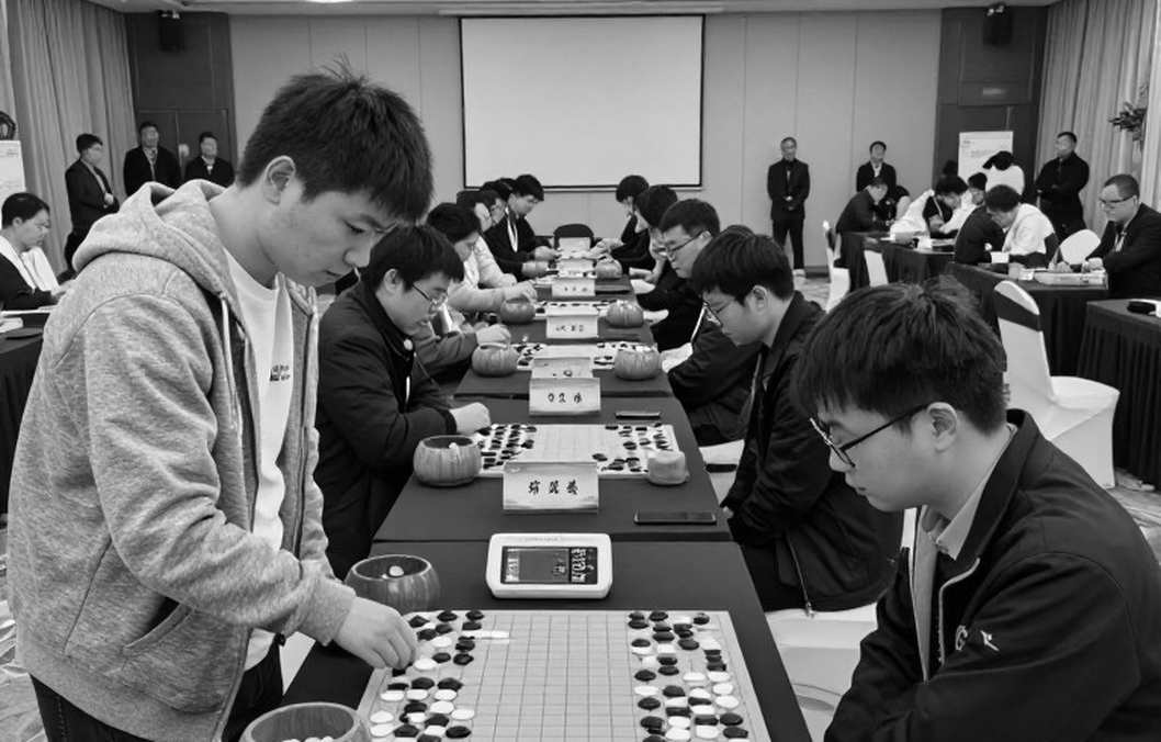 Gukesh ngồi bàn 4, Humpy dẫn đội nữ: Ấn Độ và canh bạc xếp bàn tại Chess Olympiad Gukesh ngồi bàn 4, Humpy dẫn đội nữ: Ấn Độ và canh bạc xếp bàn tại Chess Olympiad