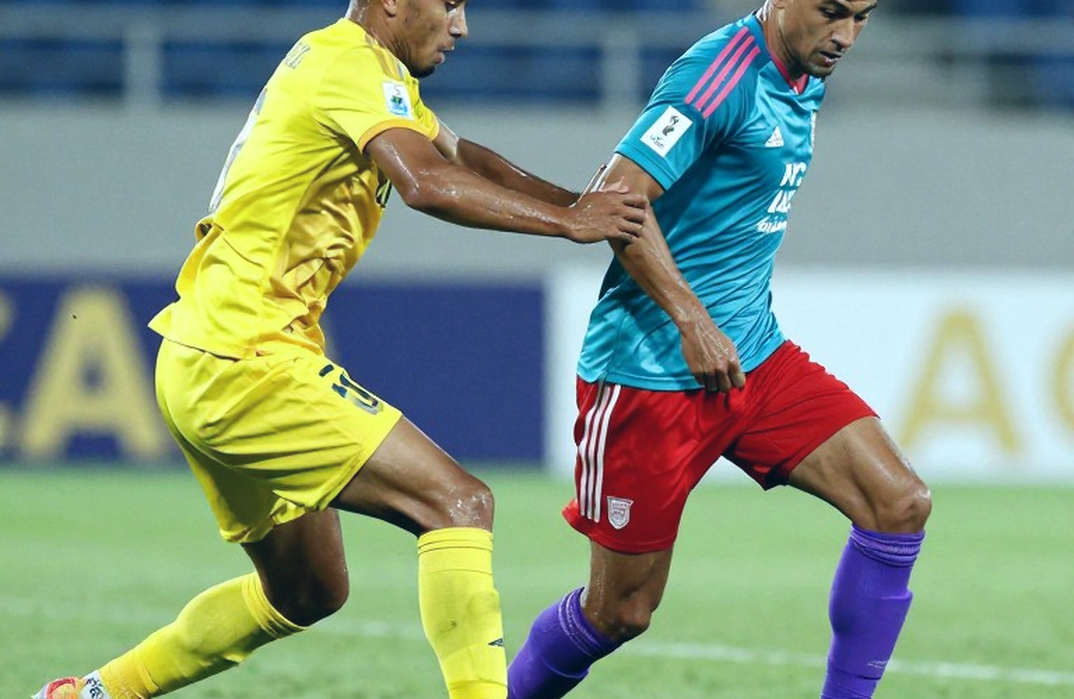 V.League và cơn sốt pressing: Khi bóng đá Việt Nam chạy nhanh hơn chính mình