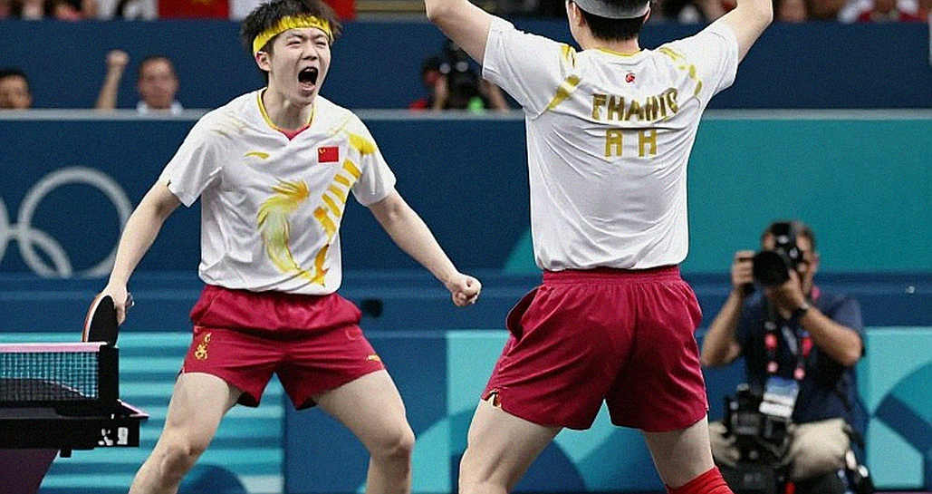 PingPongParkinson Pháp Mở rộng lần thứ hai: Hai tay vợt Anh, hai tấm bạc đôi ghép tại chỗ, và tầng trầm tích chưa có tên của bóng bàn