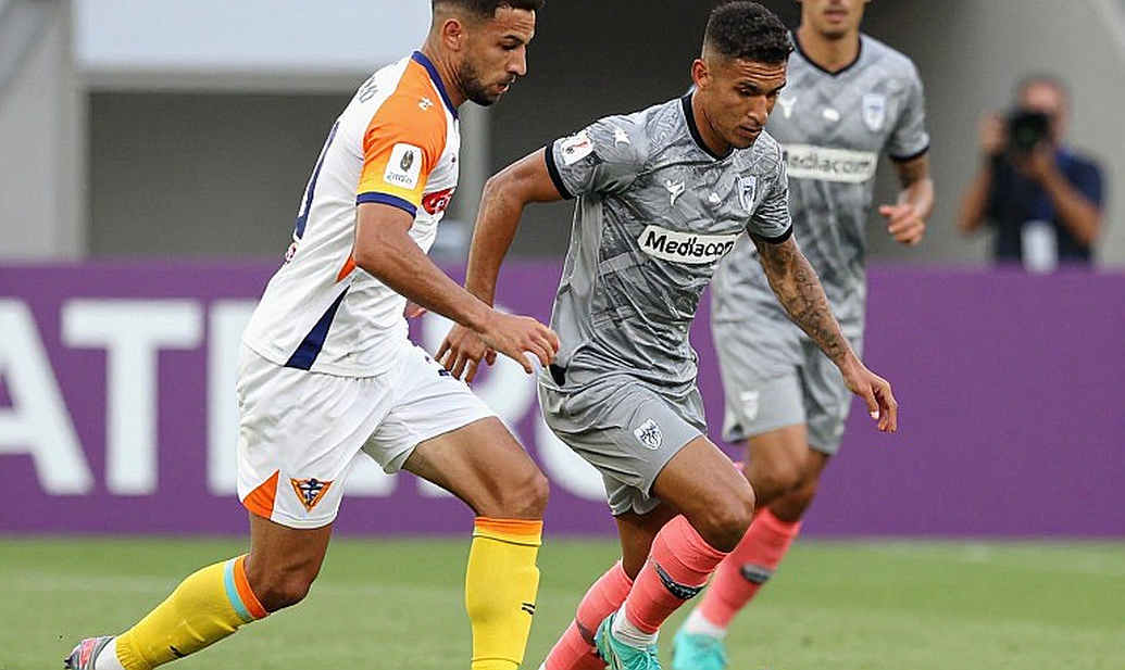 Ngoc Tan out for four weeks after Van Hau challenge: one match, three consequences