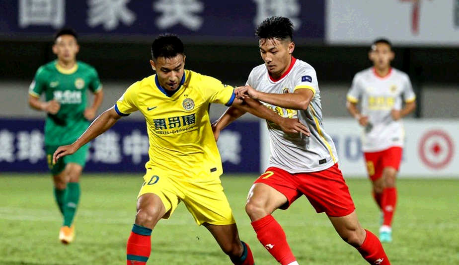 Raphinha đá trung phong, hat-trick ở Sevilla: Canh bạc chiến thuật của Hansi Flick và điều tám trận thắng chưa nói hết Raphinha đá trung phong, hat-trick ở Sevilla: Canh bạc chiến thuật của Hansi Flick và điều tám trận thắng chưa nói hết
