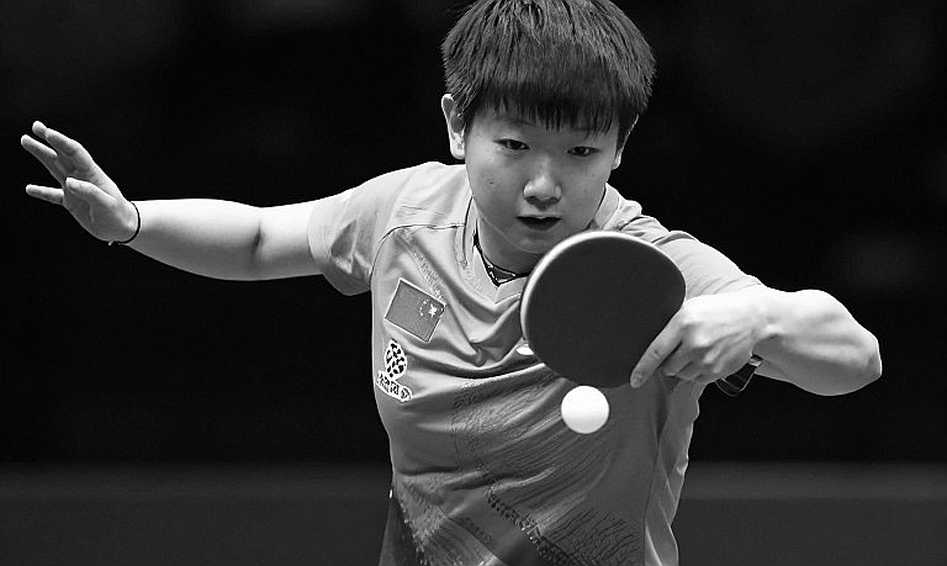 Bịt mắt, quả bóng cho chó và một đứa trẻ mười tuổi: bóng bàn Anh gieo hạt ở khung giờ 17 giờ 20