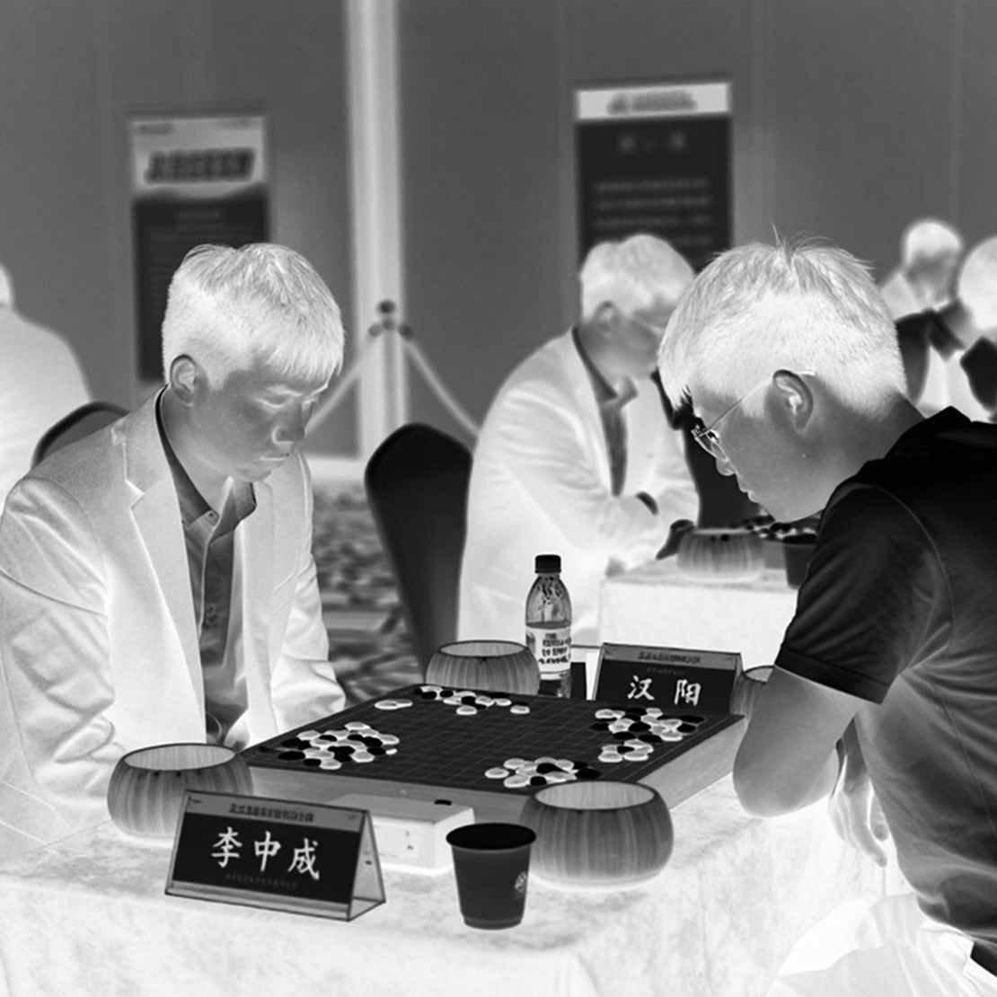 Prague 2026 và 27 ván cờ ngắn trong ChessBase Magazine 225