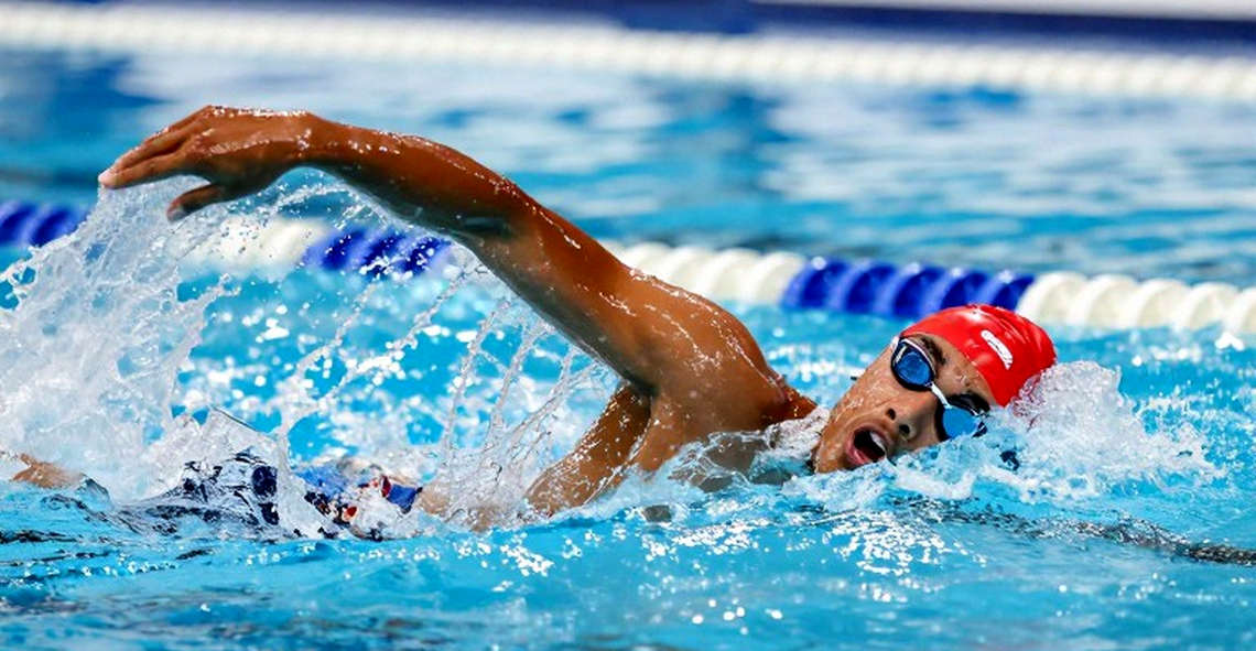 Gianna Cook cam kết với Monmouth: đọc lại nhãn sprint bằng dữ liệu 200 bướm